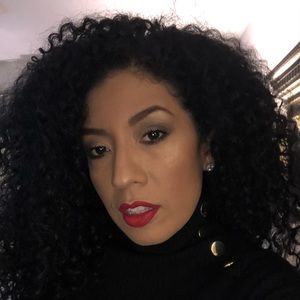 Meet your Posher, Nancy